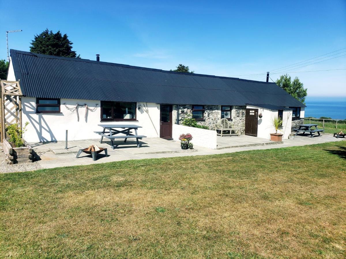 Byre Cottages & Log Cabin Cardigan Luaran gambar
