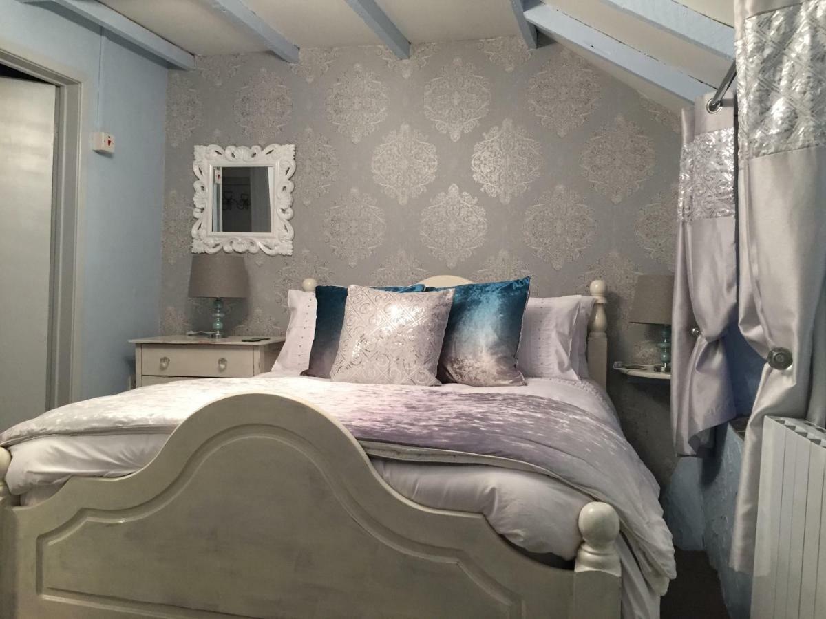 Byre Cottages & Log Cabin Cardigan Luaran gambar